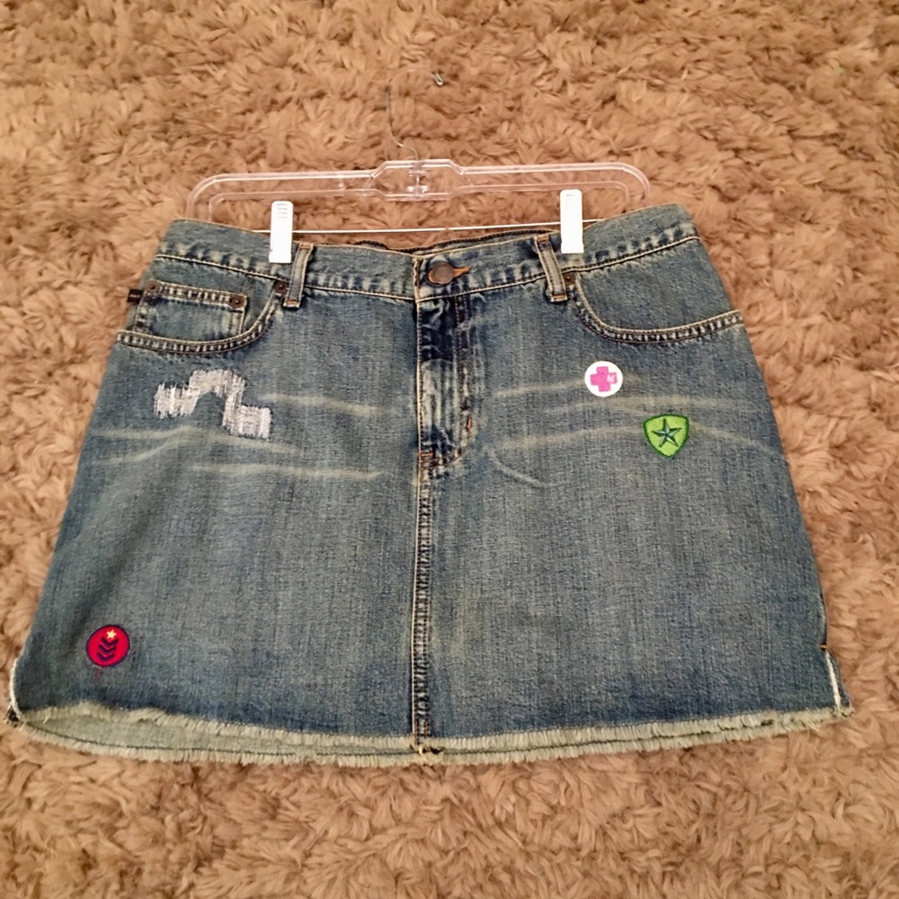 ABERCROMBIE & FITCH Jean Mini Skirt w/ Patches - 8